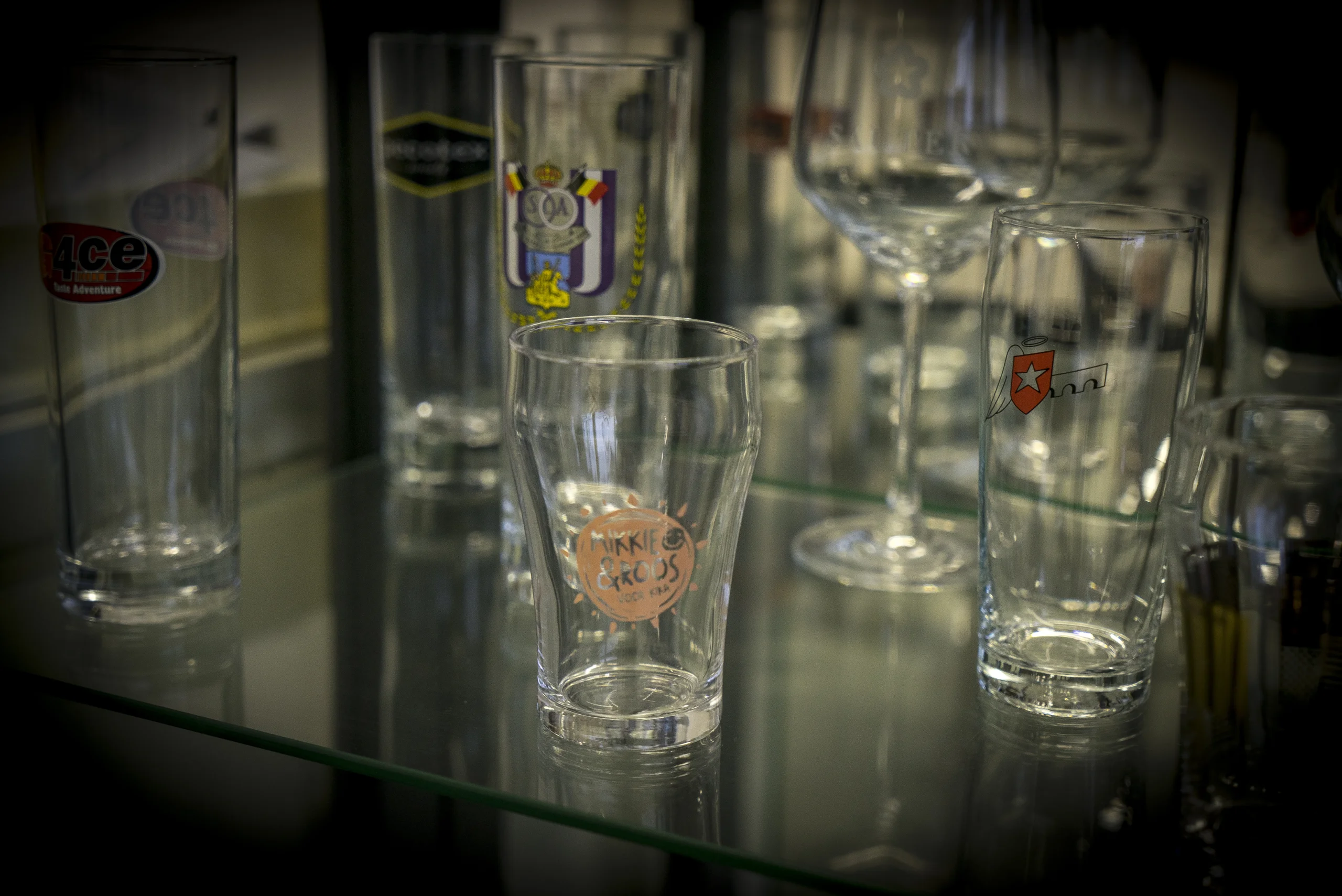 foto decoreren van porselein en glas